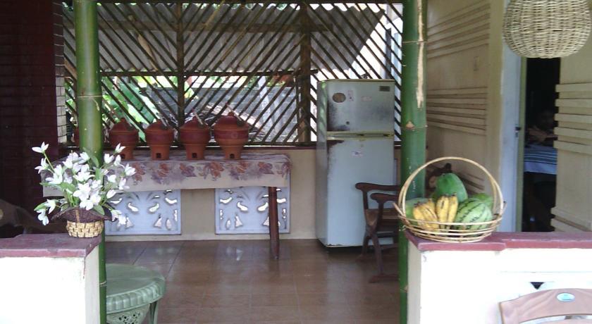 Hotel Yoho Mango House Negombo Habitación foto