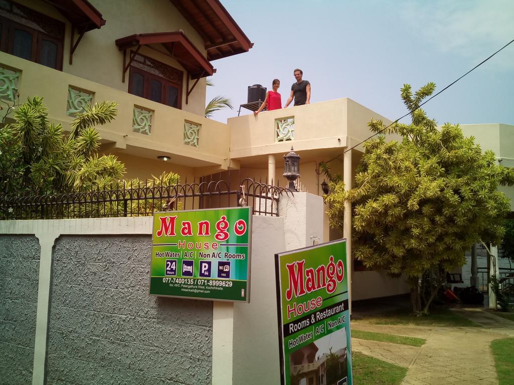Hotel Yoho Mango House Negombo Exterior foto